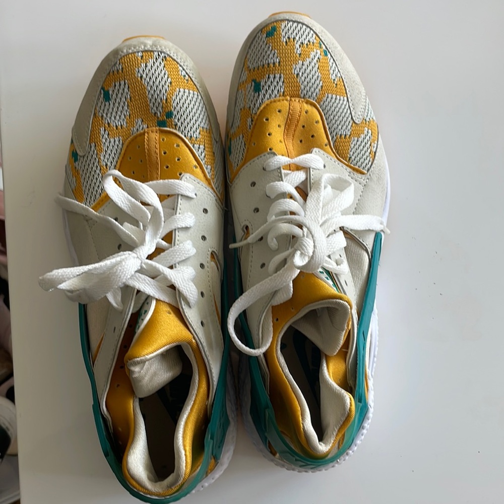 Nike Air Huarache (Canyon Gold/Teal)